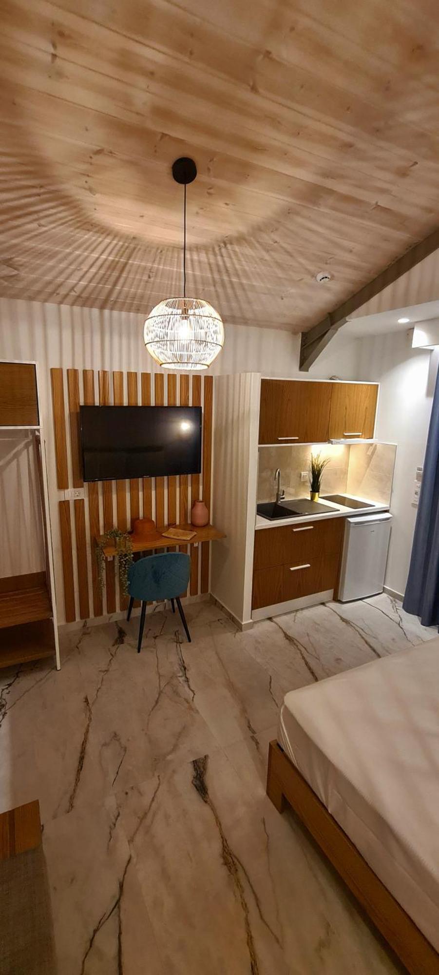Vrasná Costa Anastasia_Sea View Suites الغرفة الصورة