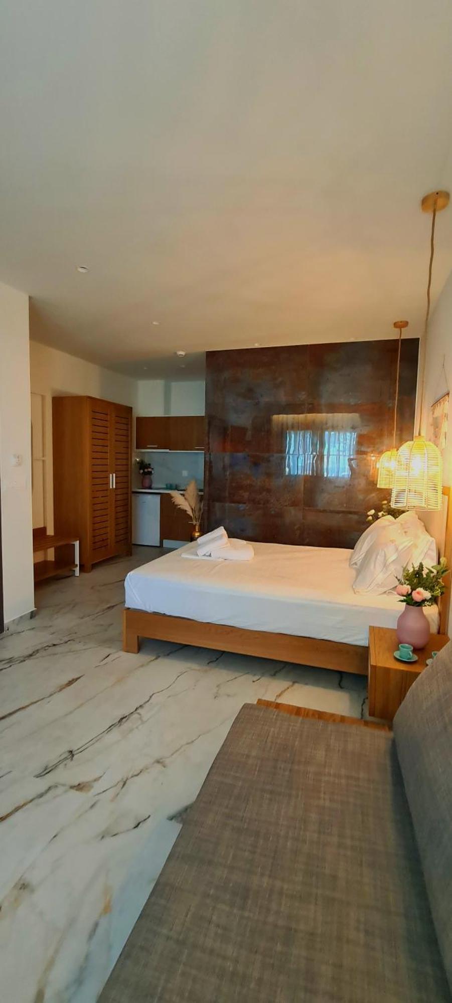 Vrasná Costa Anastasia_Sea View Suites الغرفة الصورة
